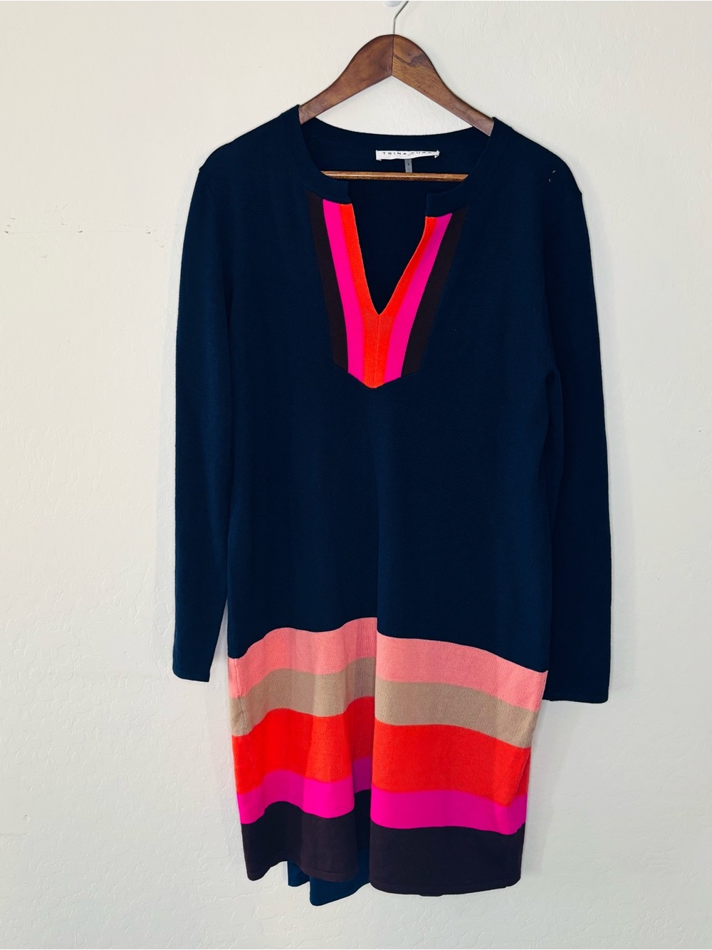 Trina Turk 100% Merino Wool Colorblock Sweater Dress Navy Pink Size L